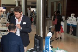 Agostinacchio racconta il metodo MRH per la cura calvizie al congresso internazionale SITRI Venezia
